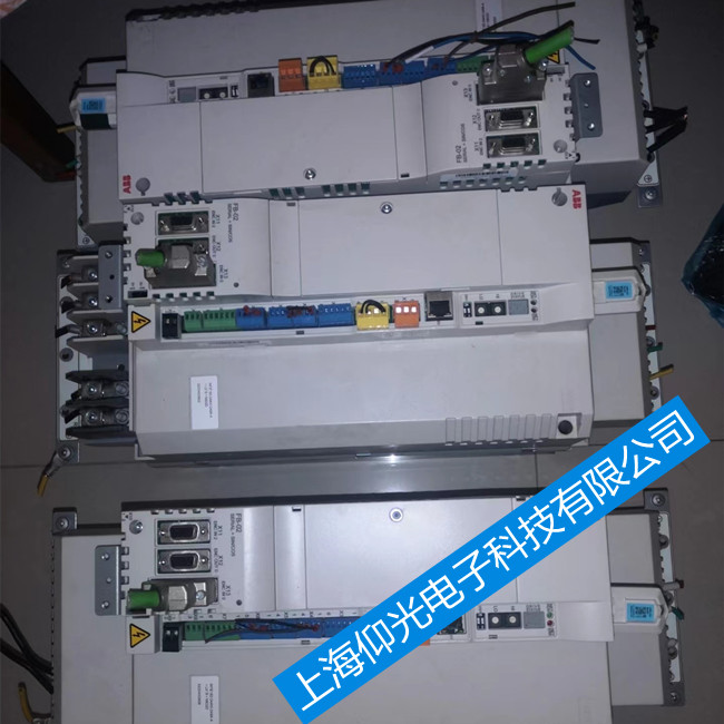 ���b�O��ABB�ŷ������S��MotiFlex e180���@ʾ1225�S��