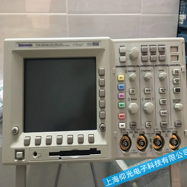 ����̩��ʾ����TDS-3034B�S���_�C(j��)���M(j��n)ϵ�y(t��ng)���ϾS���Ԓ