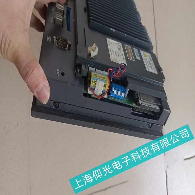MITSUBISHI���⹤�ؙCMT700��늟����U����ԭ��
